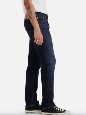 Men's 511 33x32 Levi Strauss Jeans.